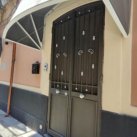 Aitho Apartment 45 Катанія Екстер'єр фото
