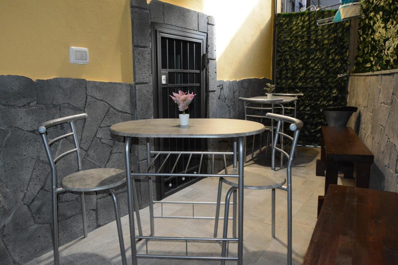 Aitho Apartment 45 Катанія Екстер'єр фото